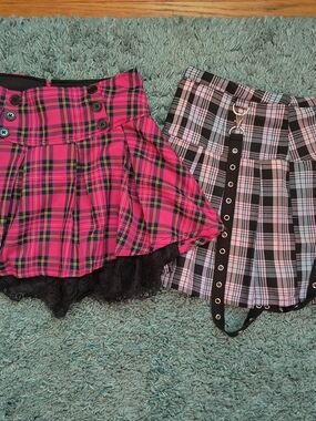 Hot Topic Plaid Skirts